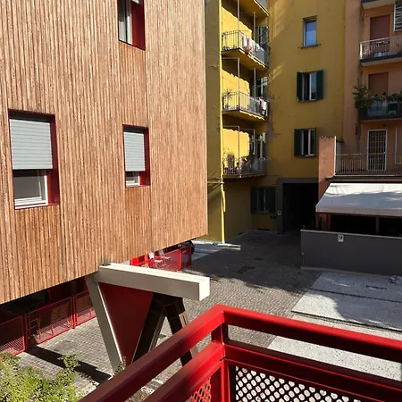Living12 Apartment *